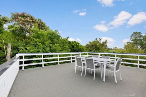 Photo of property in 16 Bancroft Terrace, Newlands, Wellington, 6037