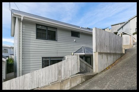 Photo of property in 25u2 Hollies Crescent, Johnsonville, Wellington, 6037