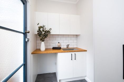 Photo of property in 117 Vigor Brown Street, Napier South, Napier, 4110