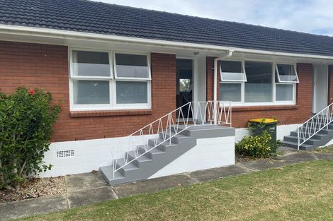 Photo of property in 2112/110 East Coast Road, Forrest Hill, Auckland, 0620
