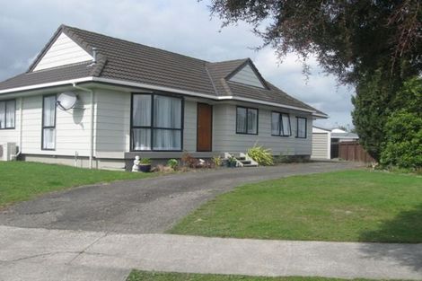 Photo of property in 14 Peppertree Glade, Kelvin Grove, Palmerston North, 4414
