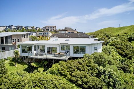 Photo of property in 14 Saint Austell Close, Camborne, Porirua, 5026