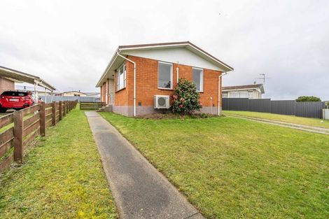 Photo of property in 99 Dunbeath Crescent, Kew, Invercargill, 9812