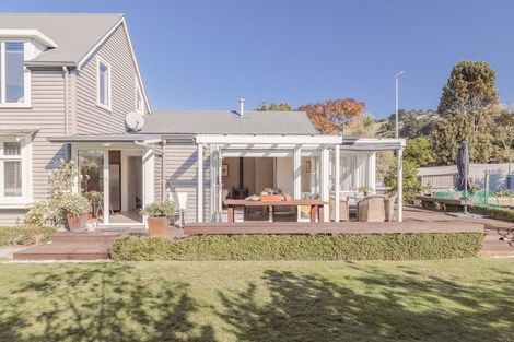 Photo of property in 10 Wakatu Avenue, Moncks Bay, Christchurch, 8081