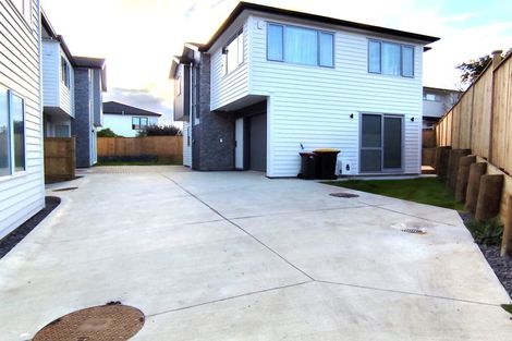 Photo of property in 24 Vanbrugh Place, Bucklands Beach, Auckland, 2014