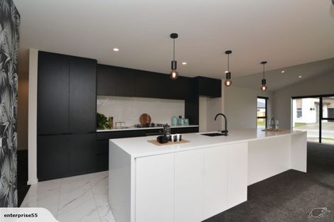 Photo of property in 5 Ciaran Close, Broomfield, Christchurch, 8042