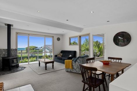 Photo of property in 66 Parapara Beach Road, Parapara, Takaka, 7182