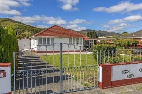 Photo of property in 1088 High Street, Taita, Lower Hutt, 5011