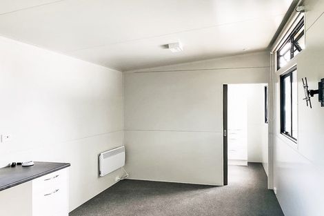 Photo of property in 18 Kitchener Street, Whanganui East, Whanganui, 4500