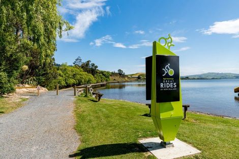 Photo of property in 4 Kingsgate Lane, Waihola, Milton, 9073