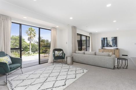 Photo of property in 30 Potts Road, Whitford, Howick, 2571
