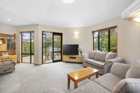Photo of property in 113 Avonhead Road, Avonhead, Christchurch, 8042