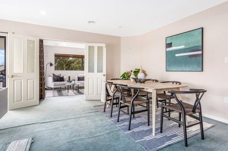 Photo of property in 54 Kakariki Grove, Waikanae, 5036