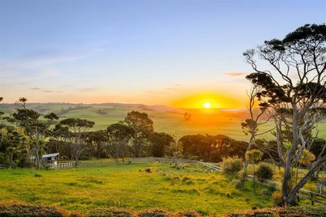 Photo of property in 9 Hamilton Road, Waimauku, 0881