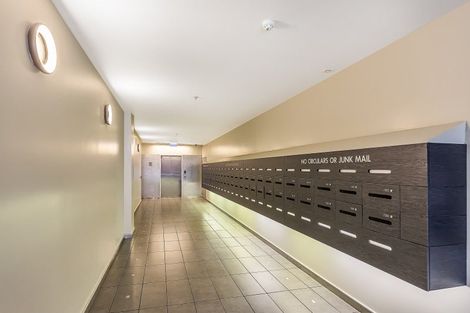 Photo of property in City Lodge, 605/115 Vivian Street, Te Aro, Wellington, 6011