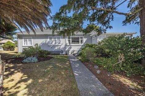 Photo of property in 5 Champion Street, Ranui, Porirua, 5024