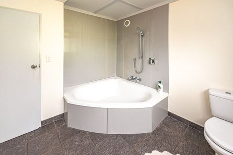 Photo of property in 10 D'arcy Road, Bastia Hill, Whanganui, 4500