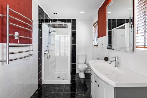 Photo of property in 24 Harpham Street, Taradale, Napier, 4112