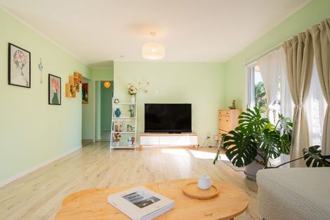 Photo of property in 1/616 Te Atatu Road, Te Atatu Peninsula, Auckland, 0610