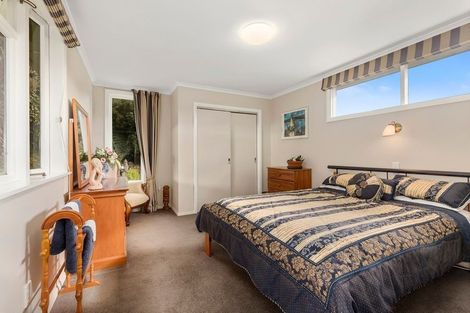 Photo of property in 111 Horoeka Street, Stokes Valley, Lower Hutt, 5019