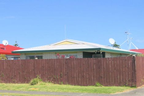 Photo of property in 8b Gobray Crescent, Mount Maunganui, 3116