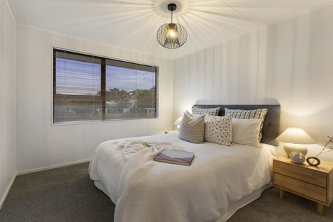 Photo of property in 6 Crosby Road, West Harbour, Auckland, 0618