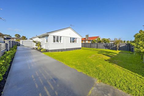 Photo of property in 45 Idlewild Avenue, Mangere, Auckland, 2022