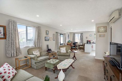 Photo of property in 13 Brynley Street, Hornby, Christchurch, 8042