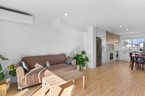 Photo of property in 3/4 Gilberthorpes Road, Islington, Christchurch, 8042