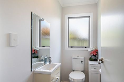 Photo of property in 2a Rutland Street, Levin, 5510