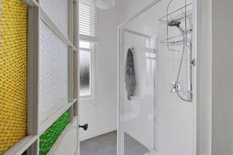 Photo of property in 28 Huatoki Street, Vogeltown, New Plymouth, 4310