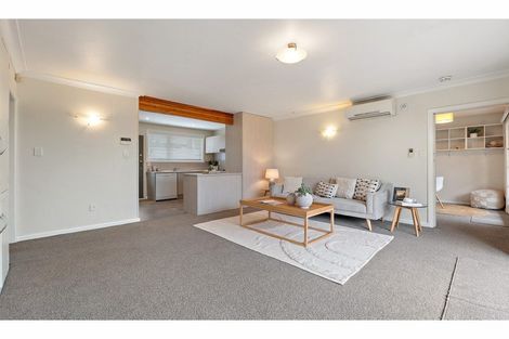 Photo of property in 25 Beckford Road, Saint Martins, Christchurch, 8022