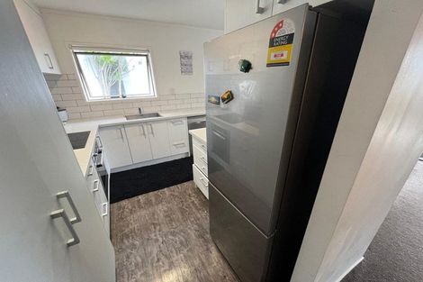 Photo of property in 56 Te Atatu Road, Te Atatu South, Auckland, 0610
