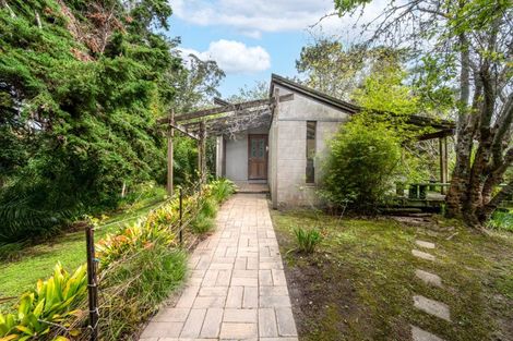 Photo of property in 15 Fenton Terrace, Cockle Bay, Auckland, 2014