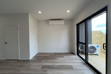 Photo of property in 2/35 Crawford Avenue, Mangere Bridge, Auckland, 2022
