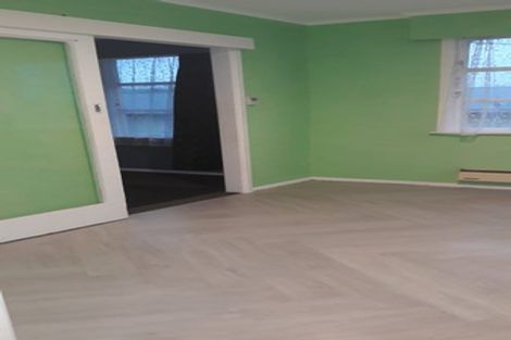 Photo of property in 5 Alder Place, Newlands, Wellington, 6037