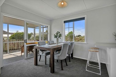 Photo of property in 14a Trafalgar Street, Westown, New Plymouth, 4310