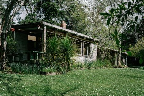 Photo of property in 15 Fenton Terrace, Cockle Bay, Auckland, 2014