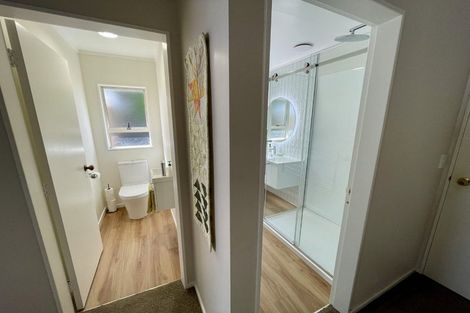 Photo of property in 2/26 Whites Line West, Woburn, Lower Hutt, 5010
