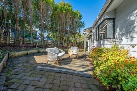 Photo of property in 9 Peguero Place, Totara Heights, Auckland, 2105