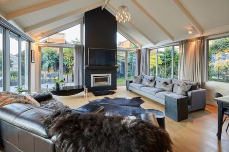 Photo of property in 5 Kintyre Court, Jacks Point, Queenstown, 9371