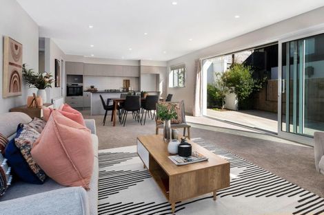 Photo of property in 51 Banks Boulevard, Whitby, Porirua, 5024