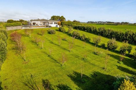 Photo of property in 255 Kaihihi Road, Okato, New Plymouth, 4381