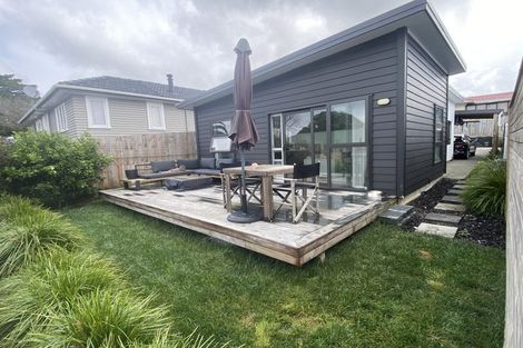 Photo of property in 78d Lincoln Park Avenue, Massey, Auckland, 0614