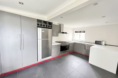 Photo of property in 14 Isobel Road, Greenhithe, Auckland, 0632