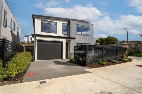 Photo of property in 2 Skysail Lane, Whitby, Porirua, 5024