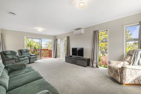Photo of property in 301 Sunset Road, Sunnynook, Auckland, 0632