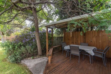 Photo of property in 9 Lesley Grove, Waikanae, 5036