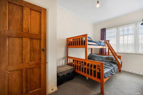 Photo of property in 2/27 Hillcrest Road, Papatoetoe, Auckland, 2025