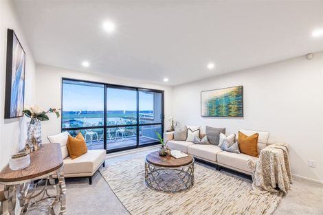 Photo of property in 16 Matau Rise, Te Atatu Peninsula, Auckland, 0610